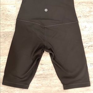Lululemon align super high rise short 10”